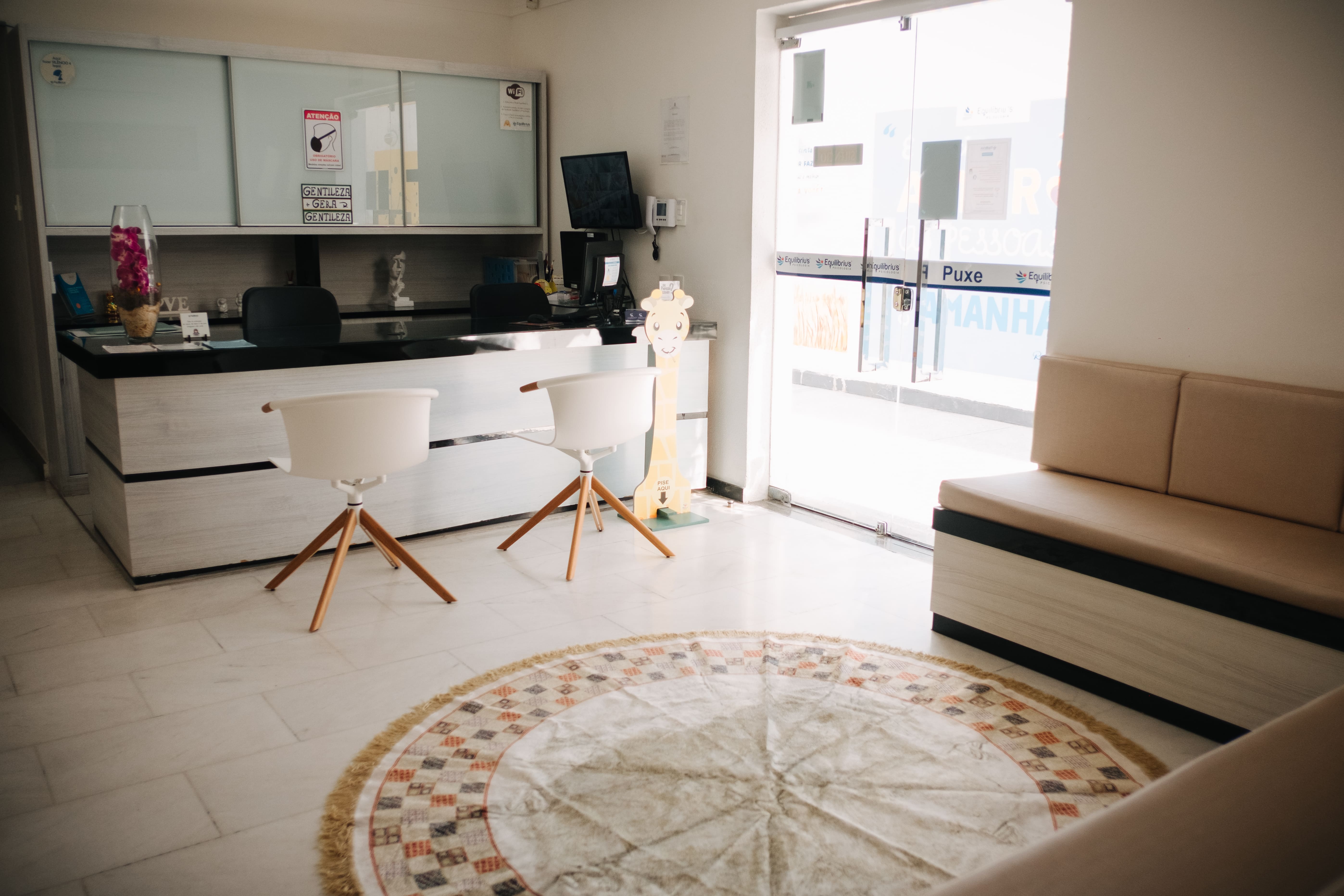 6988b1ea96d040878d90a9b9a7213d9e (2).jpg